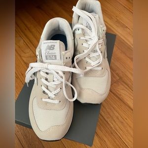 New Balance Womens WL574EW Light Gray size 9